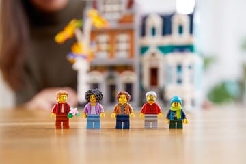 LEGO® Bookshop - Modular Building