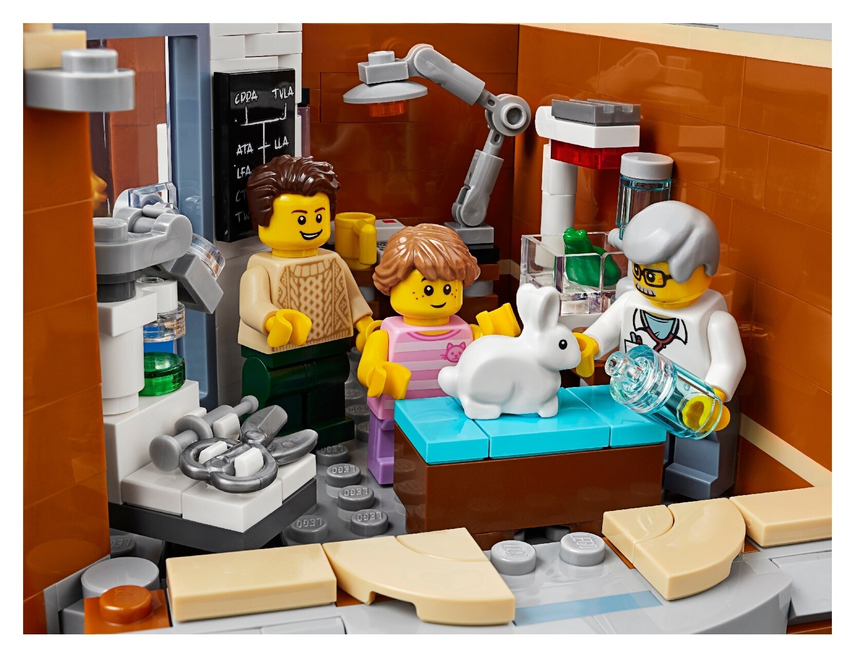 LEGO® Corner Garage