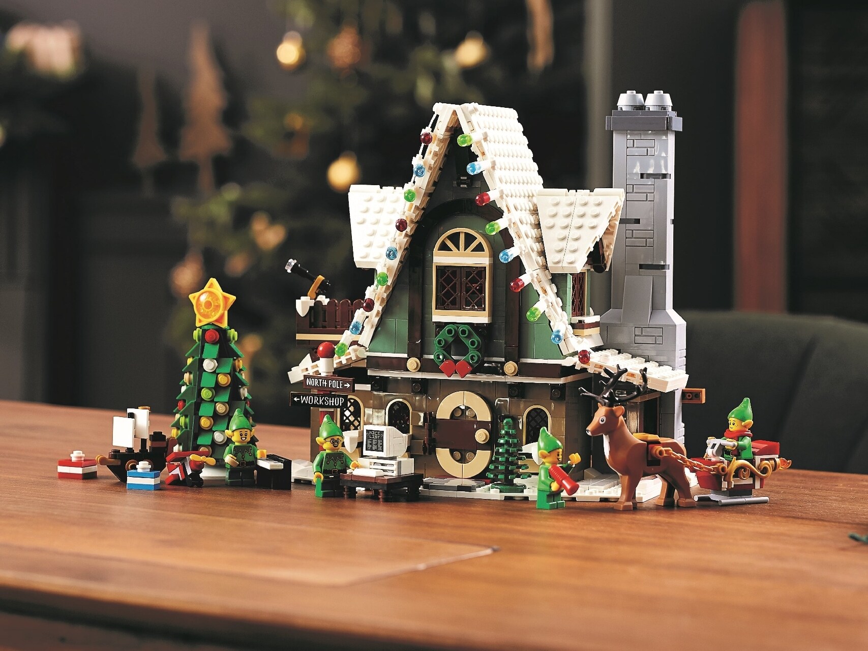 LEGO® Elf Club House