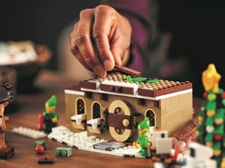 LEGO® Elf Club House