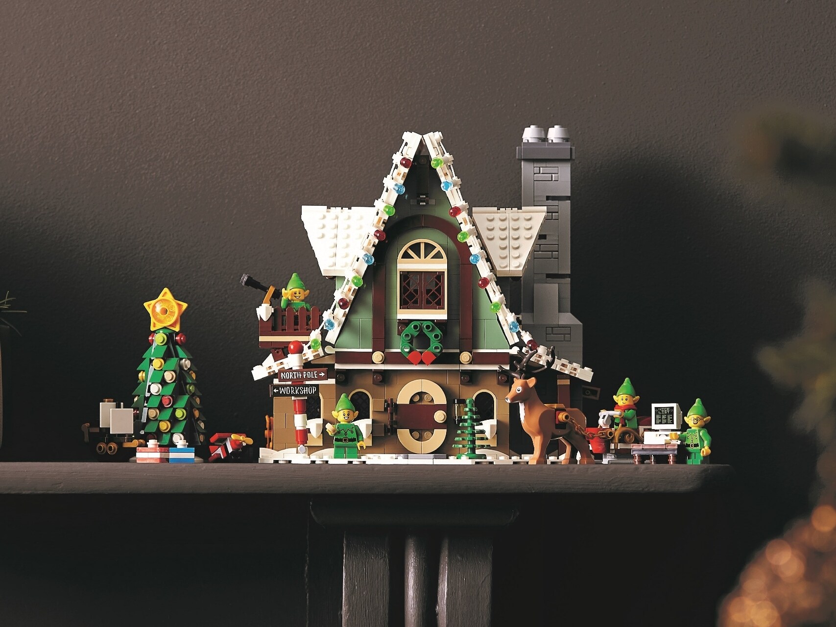 LEGO® Elf Club House