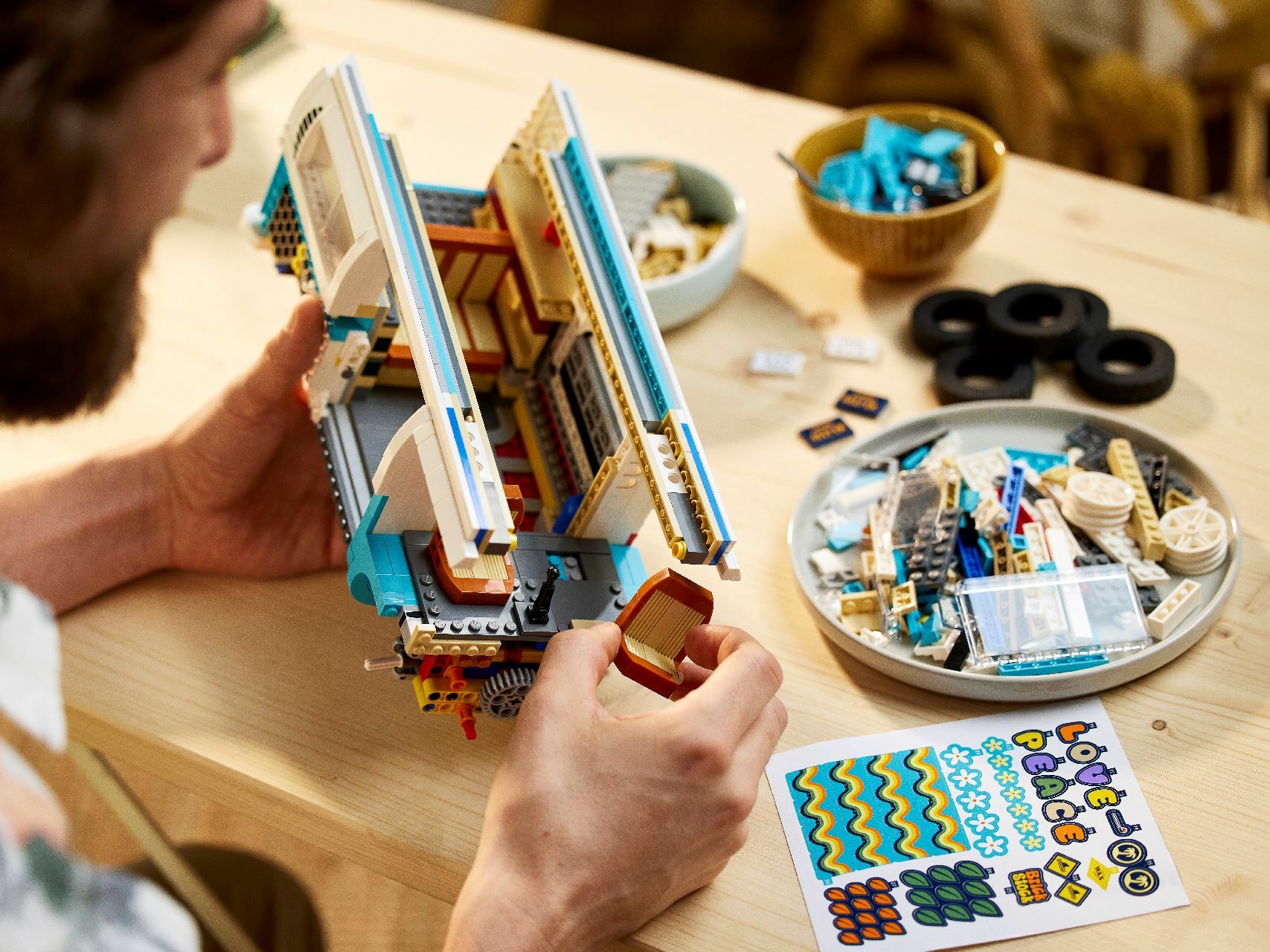 LEGO® Volkswagen T2 Camper Van