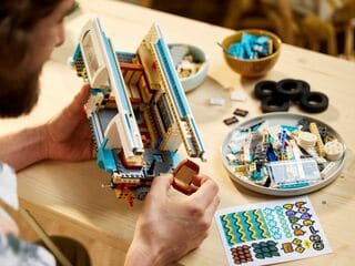 LEGO® Volkswagen T2 Camper Van