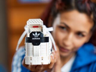 LEGO® adidas Originals Superstar