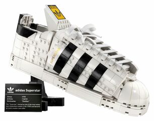 LEGO® adidas Originals Superstar