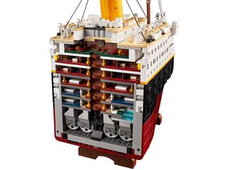 LEGO® Titanic
