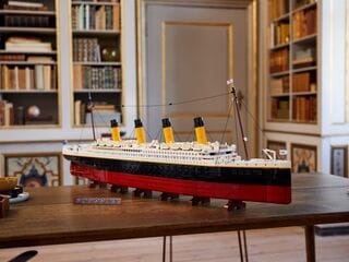 LEGO® Titanic
