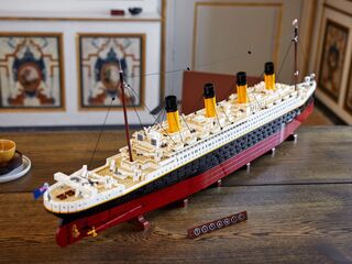 LEGO® Titanic