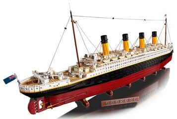 LEGO® Titanic