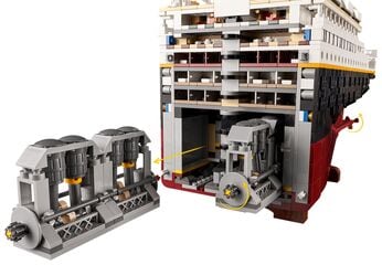 LEGO® Titanic