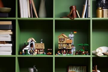 LEGO® Medieval Town Square