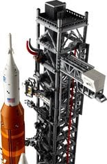 LEGO® NASA Artemis Space Launch System