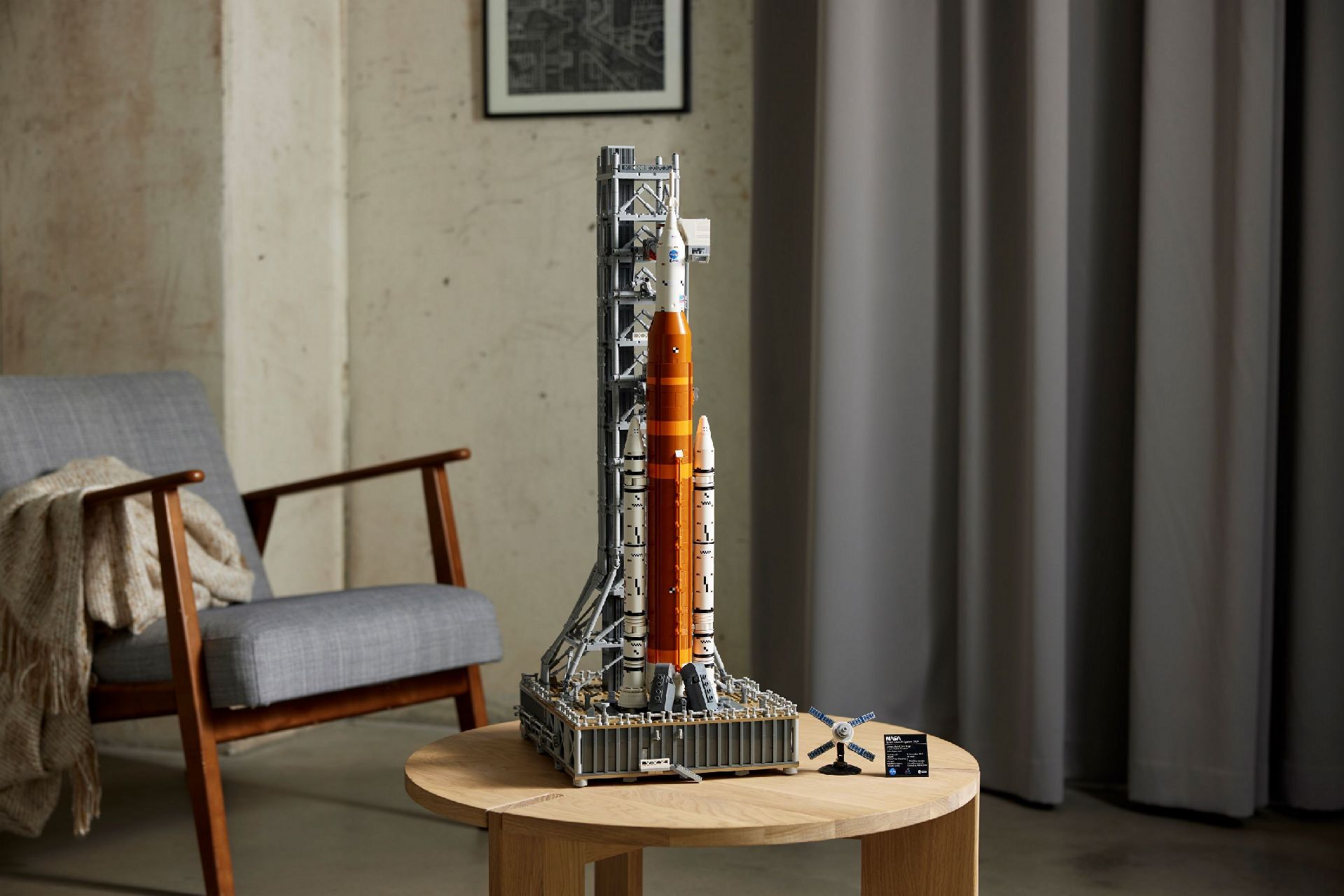 LEGO® NASA Artemis Space Launch System