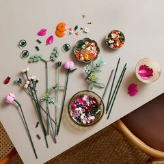 LEGO® Pretty Pink Flower Bouquet