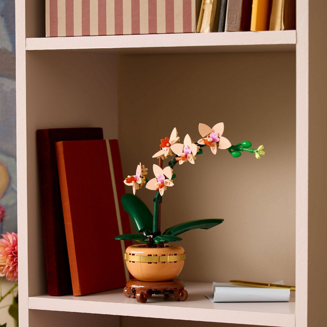 LEGO® Mini Orchid