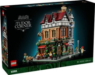 LEGO® Tudor Corner