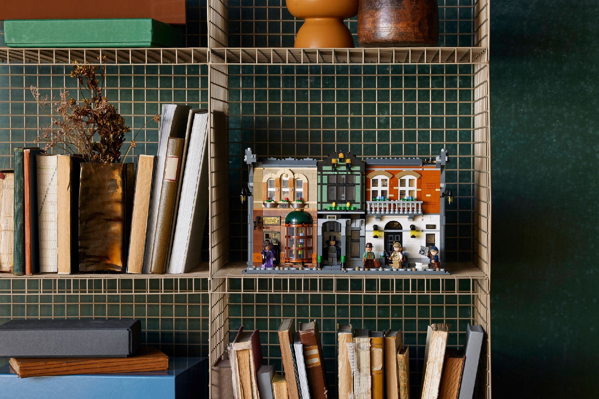 LEGO® Sherlock Holmes: Book Nook