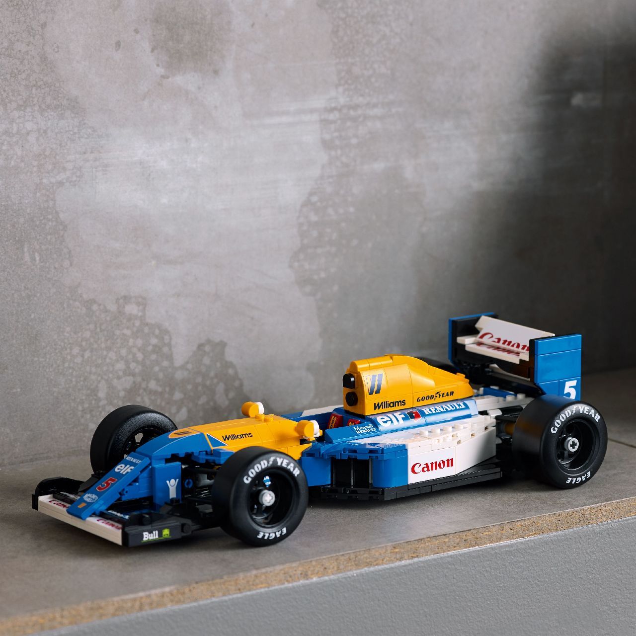 LEGO® Williams Racing FW14B & Nigel Mansell