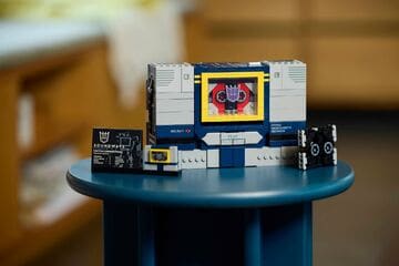 LEGO® Transformers: Soundwave