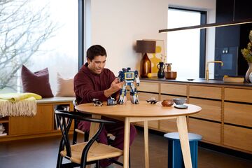 LEGO® Transformers: Soundwave