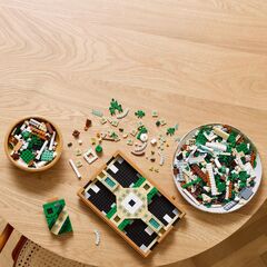 LEGO® Fountain Garden