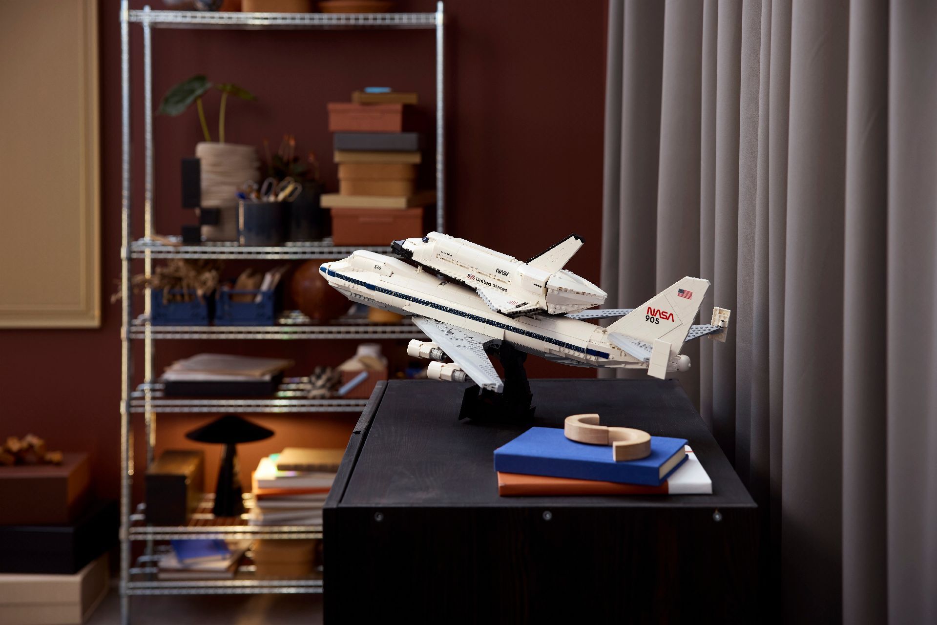 LEGO® Shuttle Carrier Aircraft