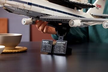 LEGO® Shuttle Carrier Aircraft