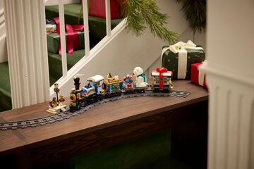 LEGO® Holiday Express Train