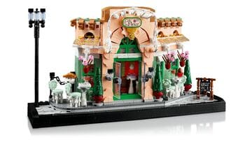 LEGO® French Café
