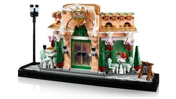 LEGO® French Café