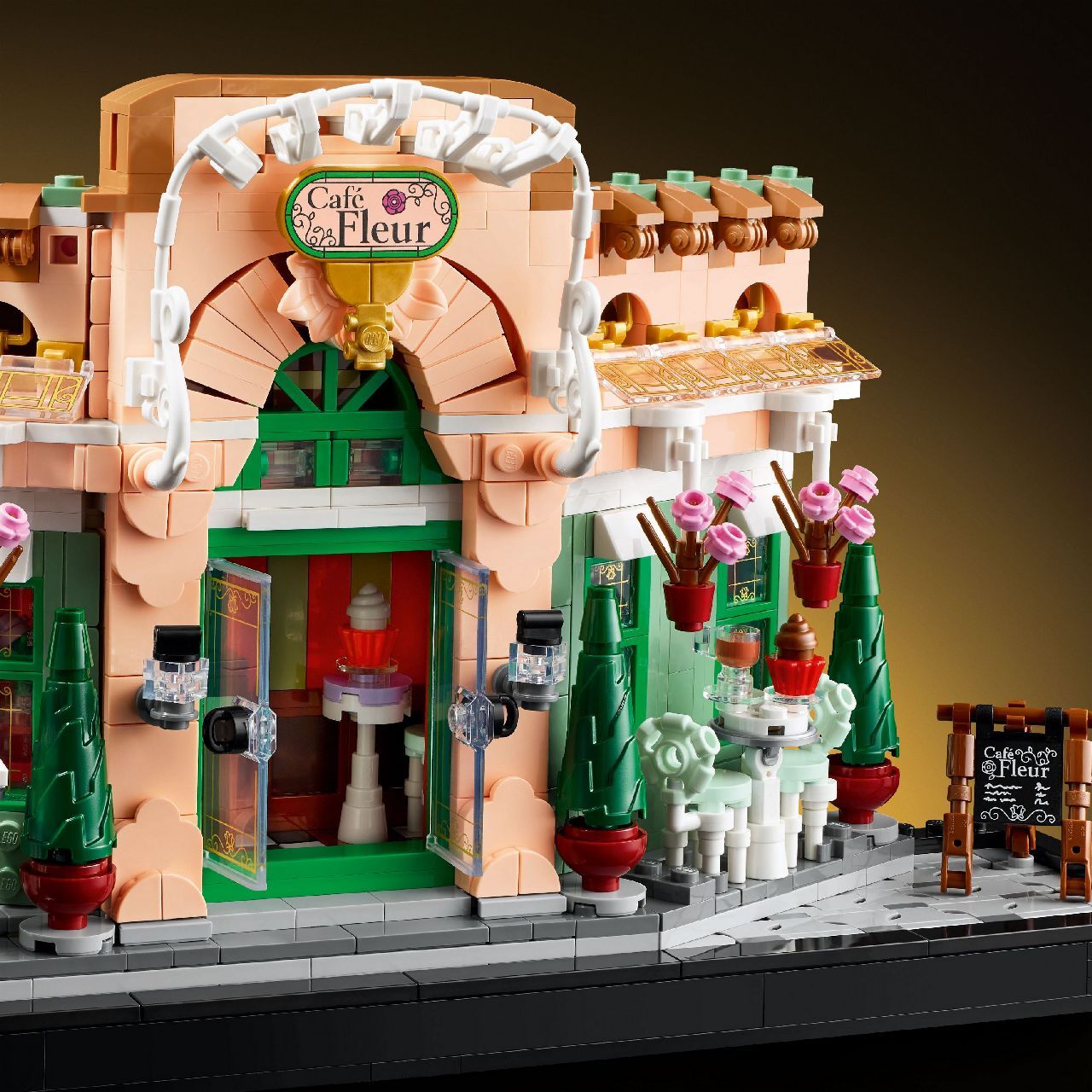 LEGO® French Café