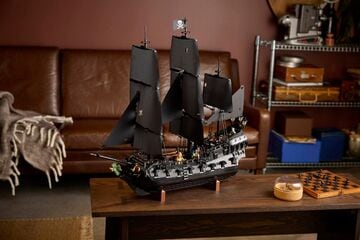 LEGO® Captain Jack Sparrow's Pirate Ship