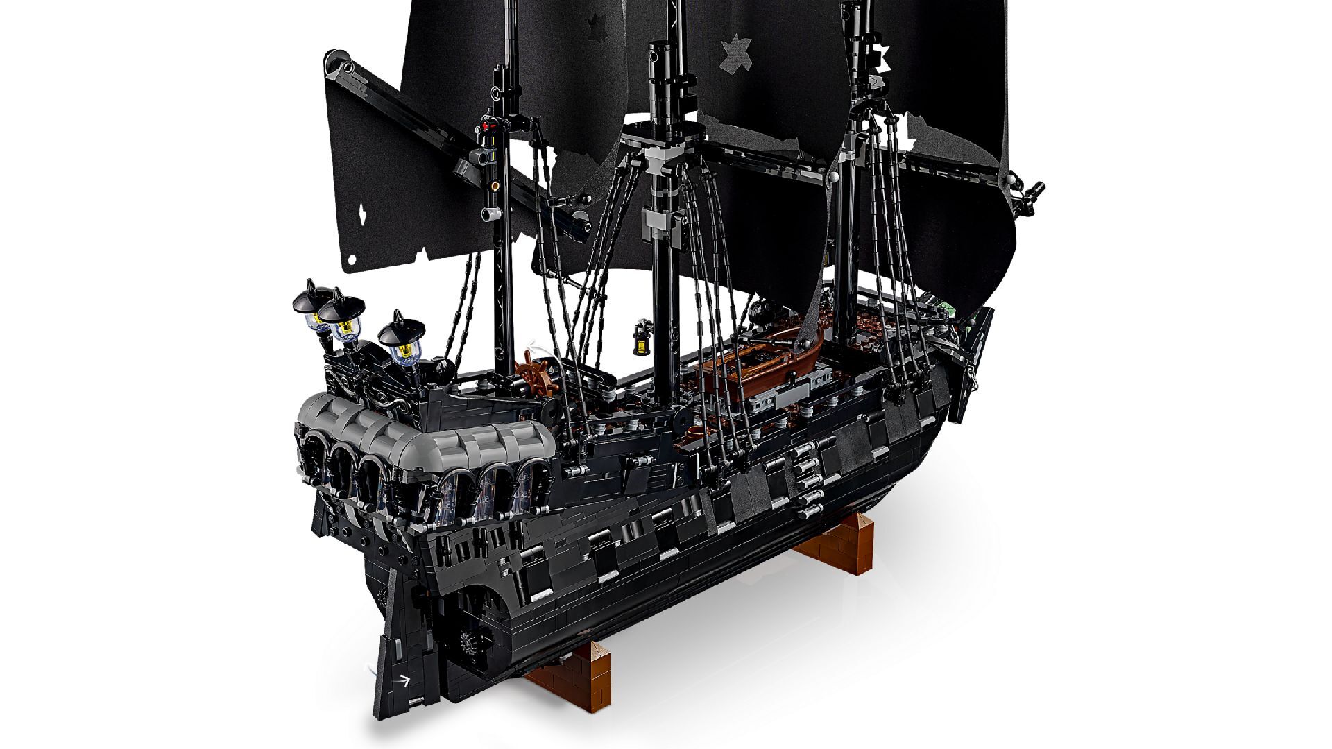 LEGO® Captain Jack Sparrow's Pirate Ship