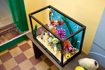LEGO® Tropical Aquarium