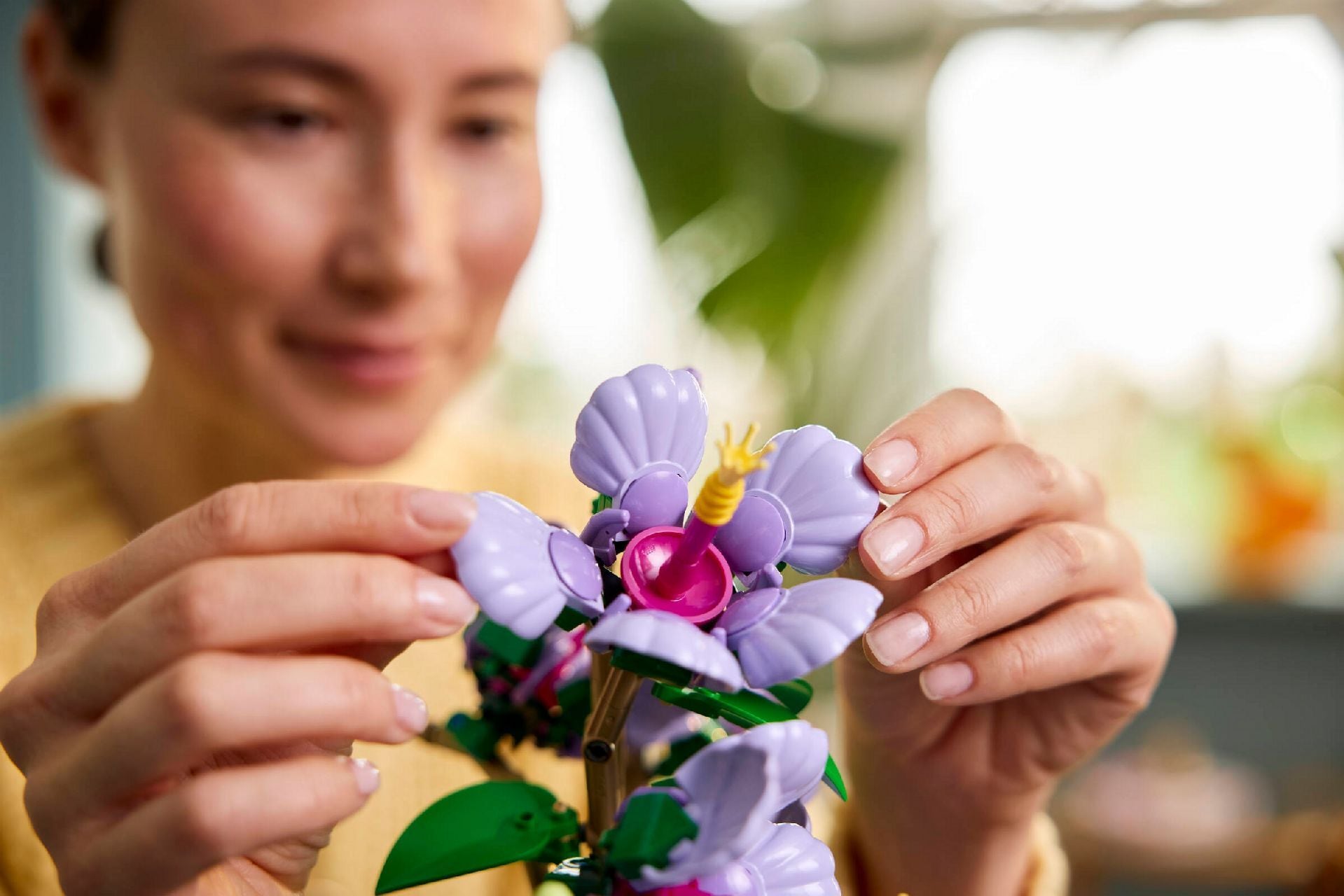 LEGO® Hibiscus