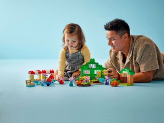LEGO® Grandpa Pig's Garden and Greenhouse