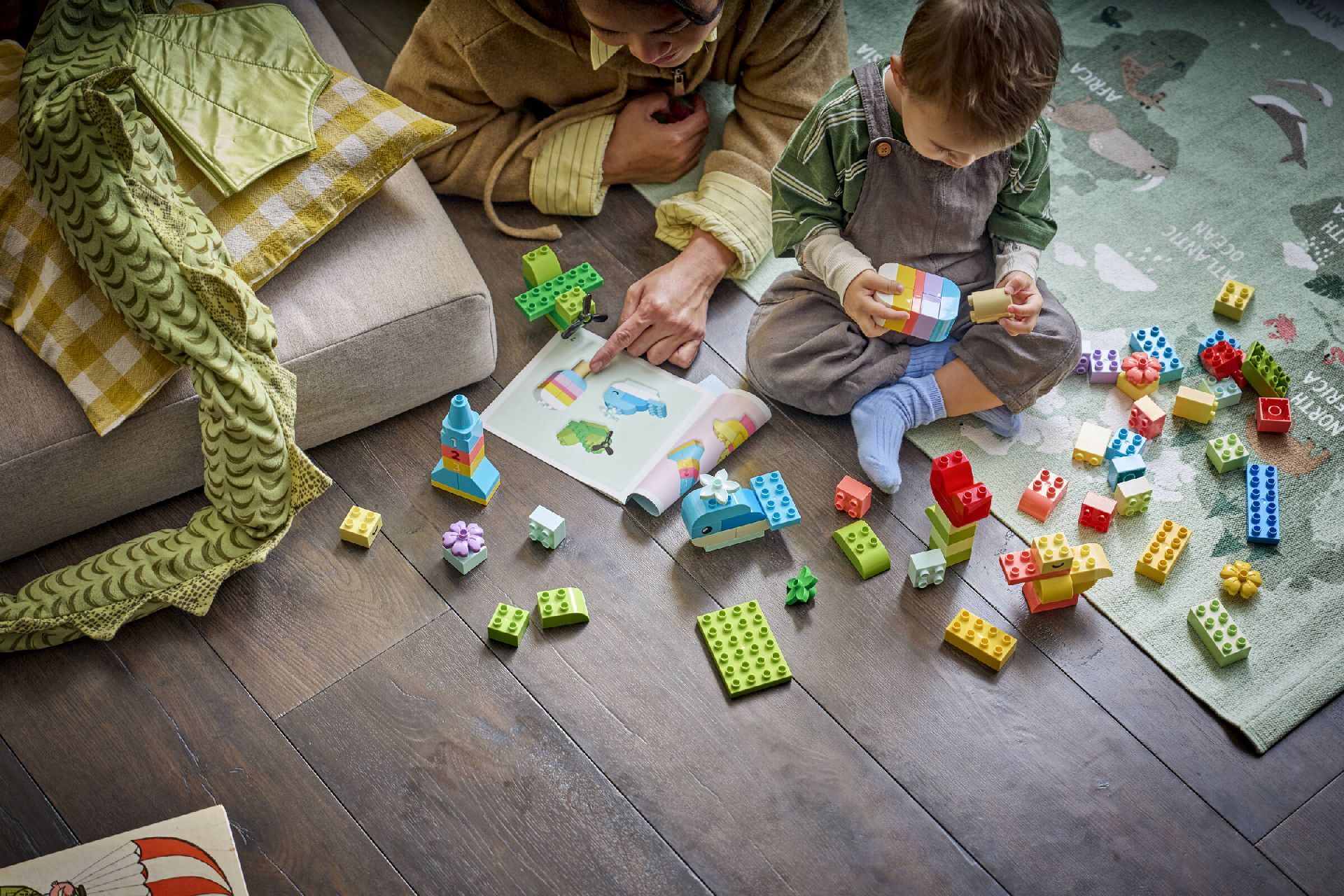 LEGO® Colorful Creative Box