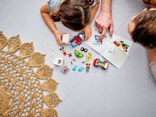 LEGO® Mickey Mouse and Minnie Mouse's Camping Trip