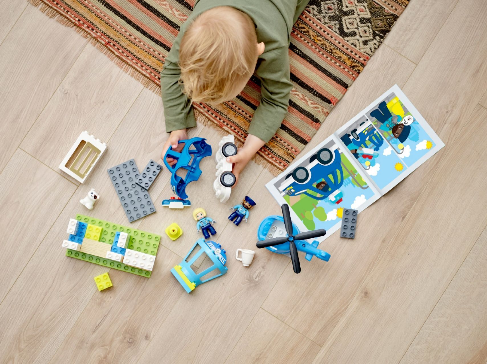 LEGO® Police Station & Helicopter