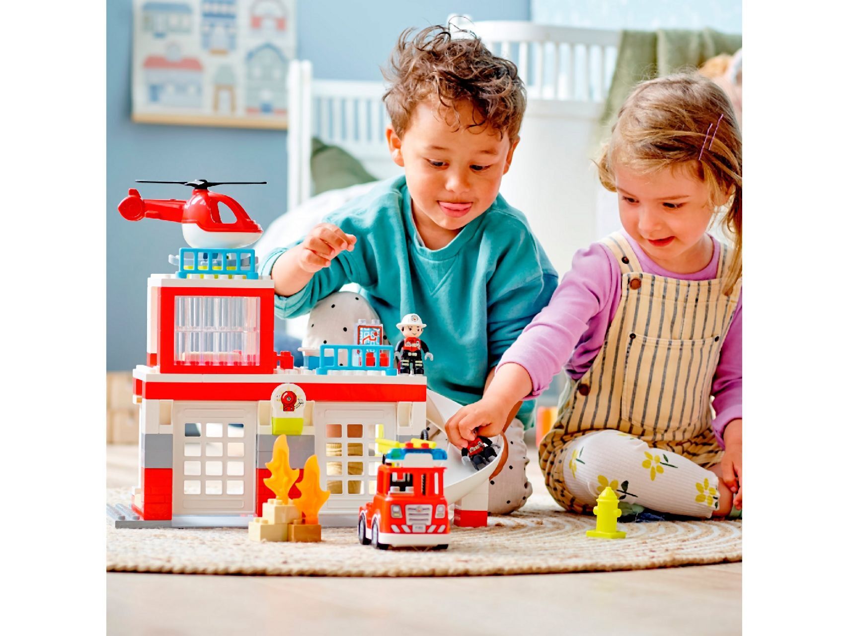 LEGO® Fire Station & Helicopter