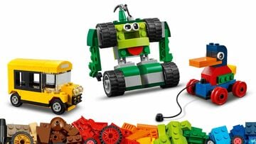LEGO® Classic Bricks and Wheels