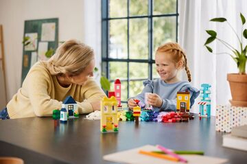 LEGO® Creative Houses