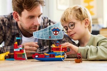 LEGO® Team Spidey Pirate Ship