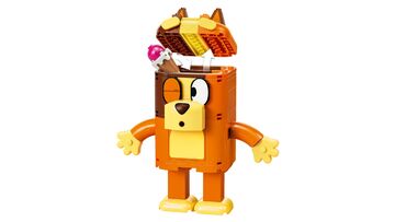 LEGO® Brick-Built Bluey Family