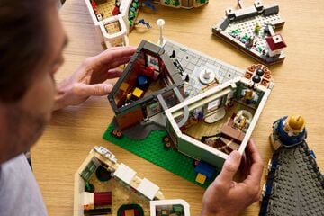 LEGO® Shopping Street