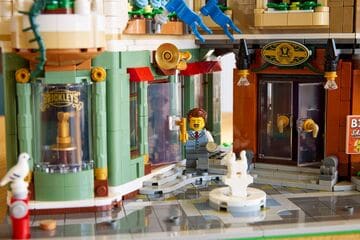 LEGO® Shopping Street