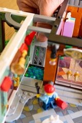 LEGO® Shopping Street