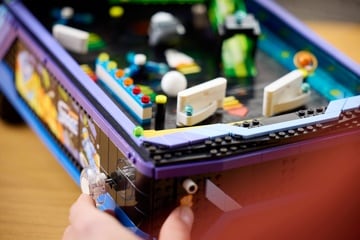 LEGO® Arcade Pinball Machine
