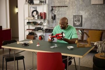 LEGO® Ferrari F2004 & Michael Schumacher