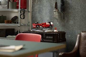 LEGO® Ferrari F2004 & Michael Schumacher